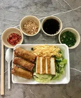 Hình ảnh Bún nước tương chả giò