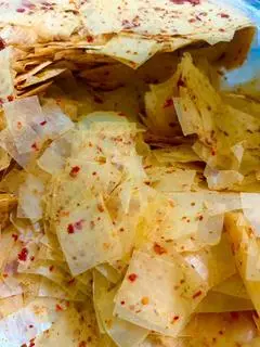 Hình ảnh Bánh tráng Bò tỏi chua cay