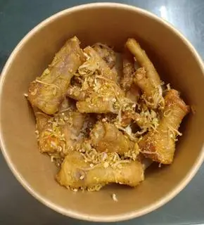 Hình ảnh Chân gà lắc muối sả