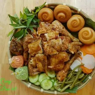 Hình ảnh Gà Quay Bánh Bao