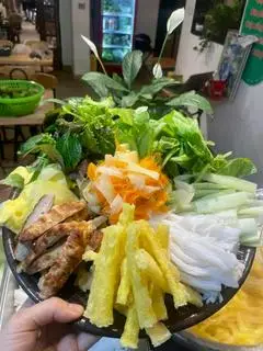 Hình ảnh Combo nem nướng Nha Trang kèm Coca