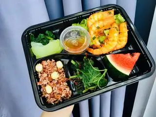 Hình ảnh Cơm  gạo lức tôm rim