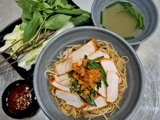 Hình ảnh Hủ Tiếu Mì Khô Xá Xíu