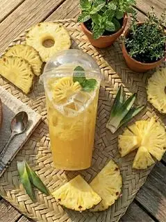 Hình ảnh Nước Ép Thơm+Đá sạch nhà làm