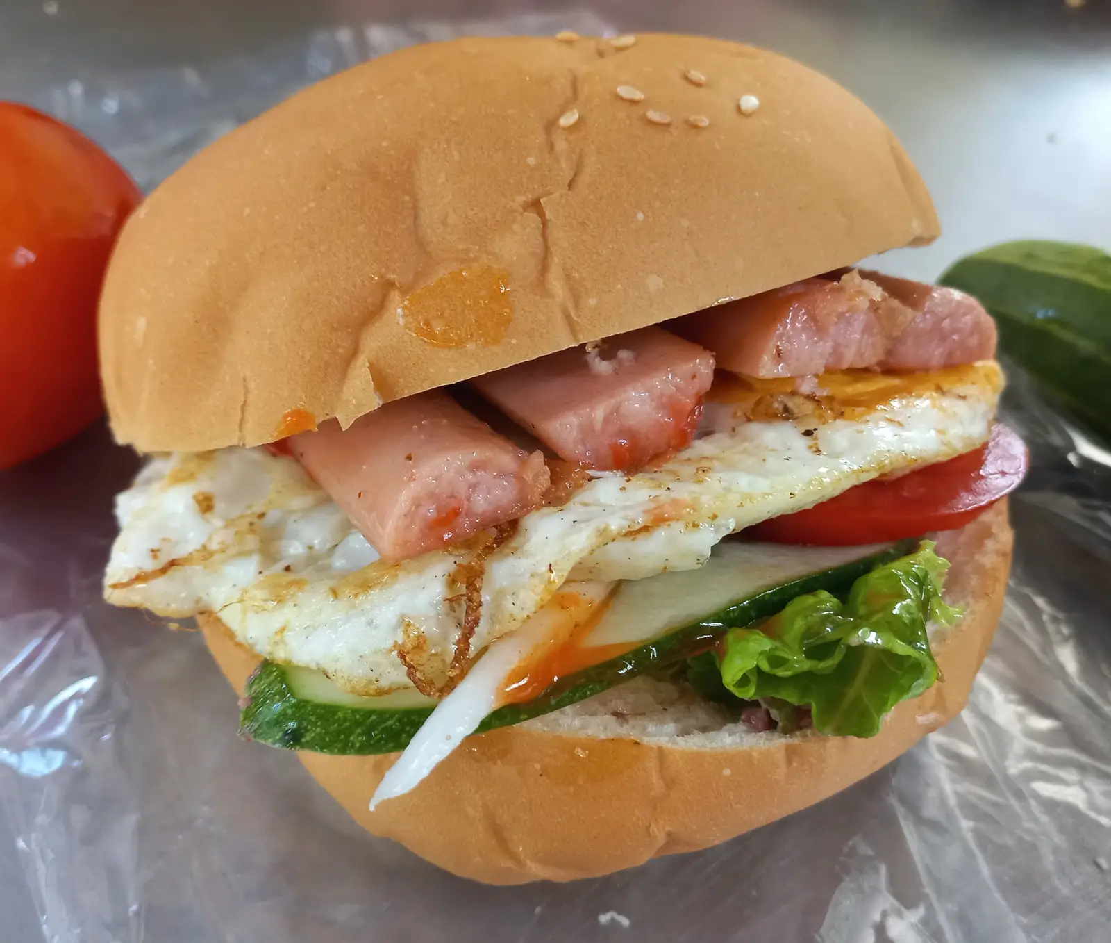 Hình ảnh Hamburger xúc xích - trứng