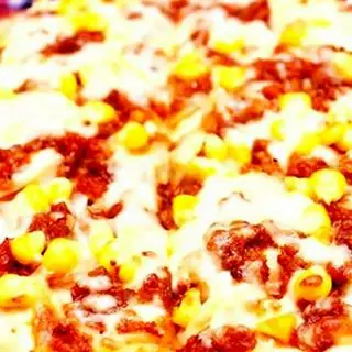 Hình ảnh Pizza bò băm L24