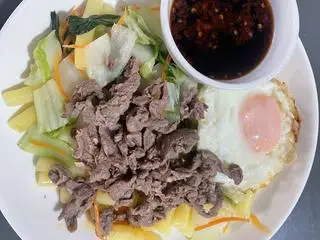 Hình ảnh Nui xào bò trứng