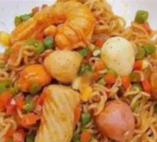 Hình ảnh Mì trộn thập cẩm (2 gói) tặng coca tươi