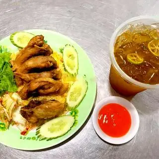 Hình ảnh Ức  gà lớn - trà tắc ly lớn