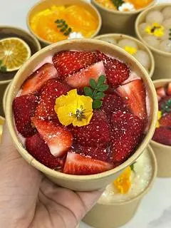 Hình ảnh Pudding sữa chua dâu tây
