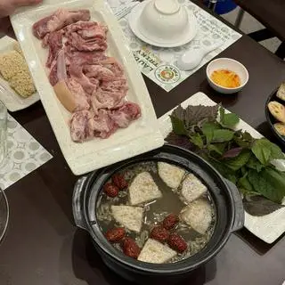 Hình ảnh LẨU SƯỜN DÊ TƯƠI NHÚNG