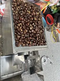 Hình ảnh Hạt dẻ dang nóng 500g