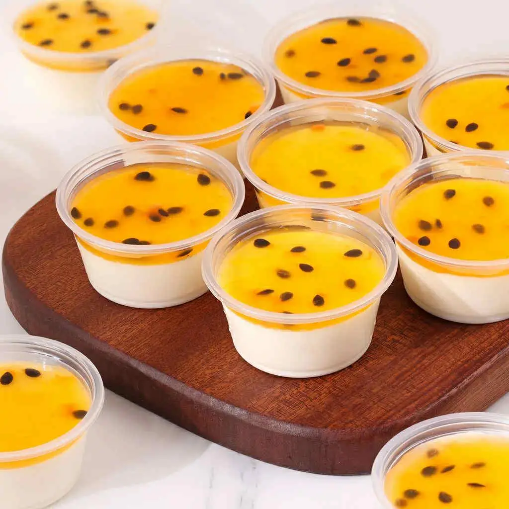Hình ảnh Pannacotta Vị Chanh Dây