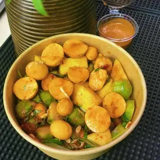 Hình ảnh Trứng non sốt thái size L