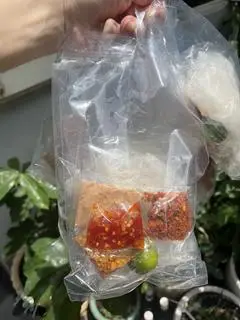 Hình ảnh Bánh tráng muối bò
