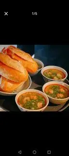 Hình ảnh Bánh mì xíu mại