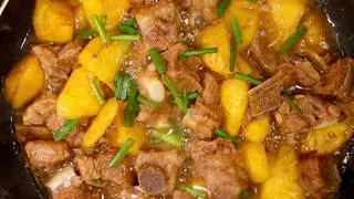 Hình ảnh cơm sườn non kho thơm 