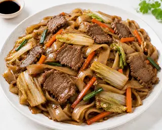 Hình ảnh Hủ tiếu xào bò