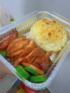 Hình ảnh Cơm cháy gà quay xá xíu