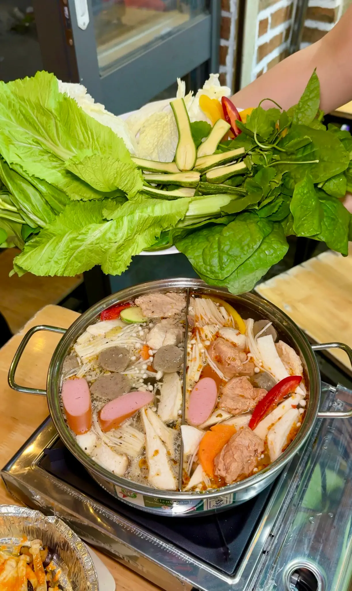 Hình ảnh Lẩu Chao siêu Rau siêu Topping