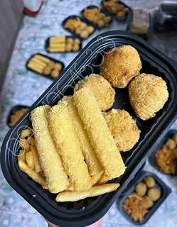 Hình ảnh Combo Nem Vỏ Giòn , Phomai Que , Bánh Gà Rán Sẵn