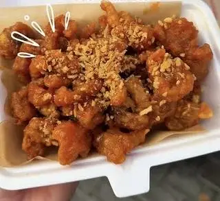 Hình ảnh Rút Xương Chiên Giòn Lắc Mắm Tỏi