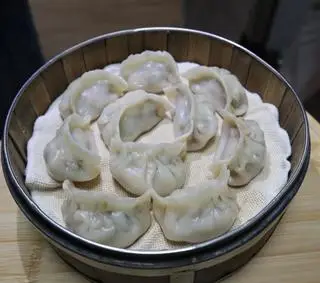 Hình ảnh Sủi cảo thịt heo lá hẹ - 1kg