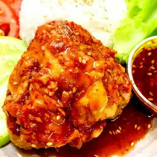 Hình ảnh Cơm Gà Sốt Phượng Hoàng