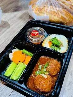 Hình ảnh Số 10 - 1 bánh mì - 1 trứng ốp la - 2 xíu mại