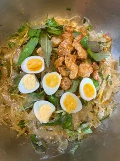Hình ảnh Bánh Tráng Muối Bơ Tốp Mỡ