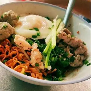 Hình ảnh Mỳ trộn muối ớt bò