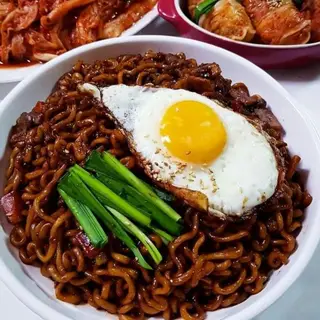 Hình ảnh Mì Trộn trứng + cá viên