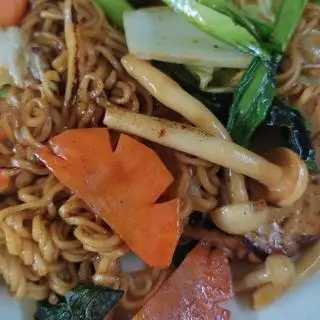 Hình ảnh Mì gói xào chay