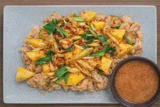Hình ảnh Chân gà rút xương sốt Thái