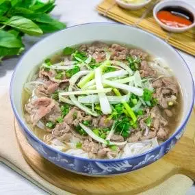 Hình ảnh Phở tái chín