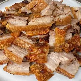 Hình ảnh Mì trộn heo giòn