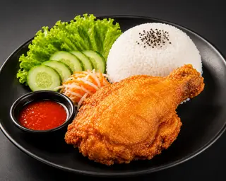 Hình ảnh Cơm Trắng Đùi Gà