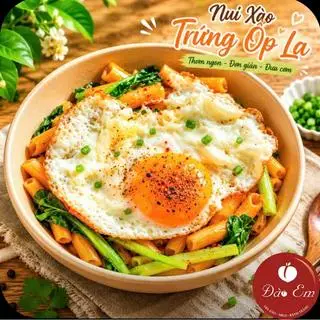 Hình ảnh Nui Xào 2 Trứng Ốp La
