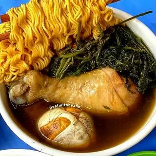 Hình ảnh Mì đùi gà tần - trứng vịt lộn