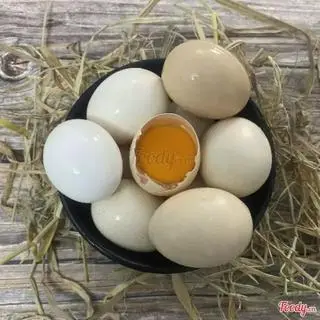 Hình ảnh Trứng gà ta (Trứng sống đập vào cháo ạ)