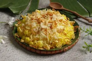 Hình ảnh xôi chà bông gà + sốt chấm 