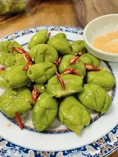 Hình ảnh Cà na đập dập muối ớt