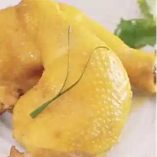 Hình ảnh Đùi Gà Góc Tư Hấp Hành