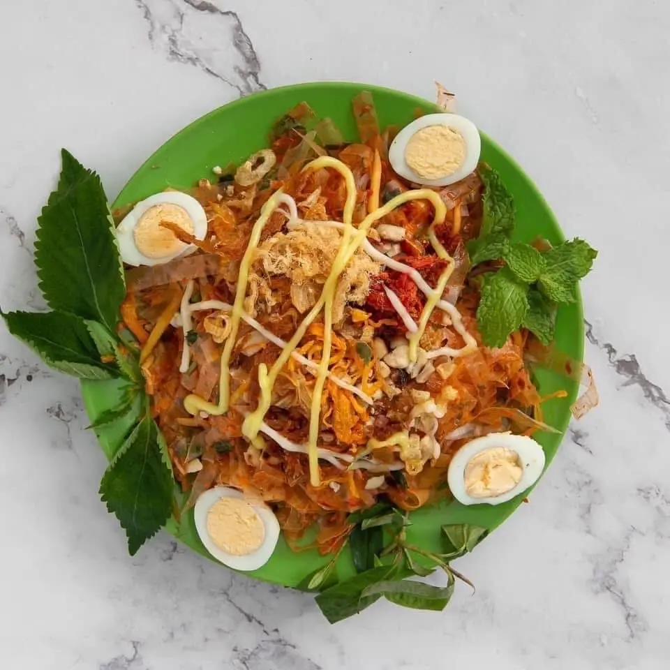 Hình ảnh BÁNH TRÁNG TRỘN SỐT BƠ TRỨNG ⭐️