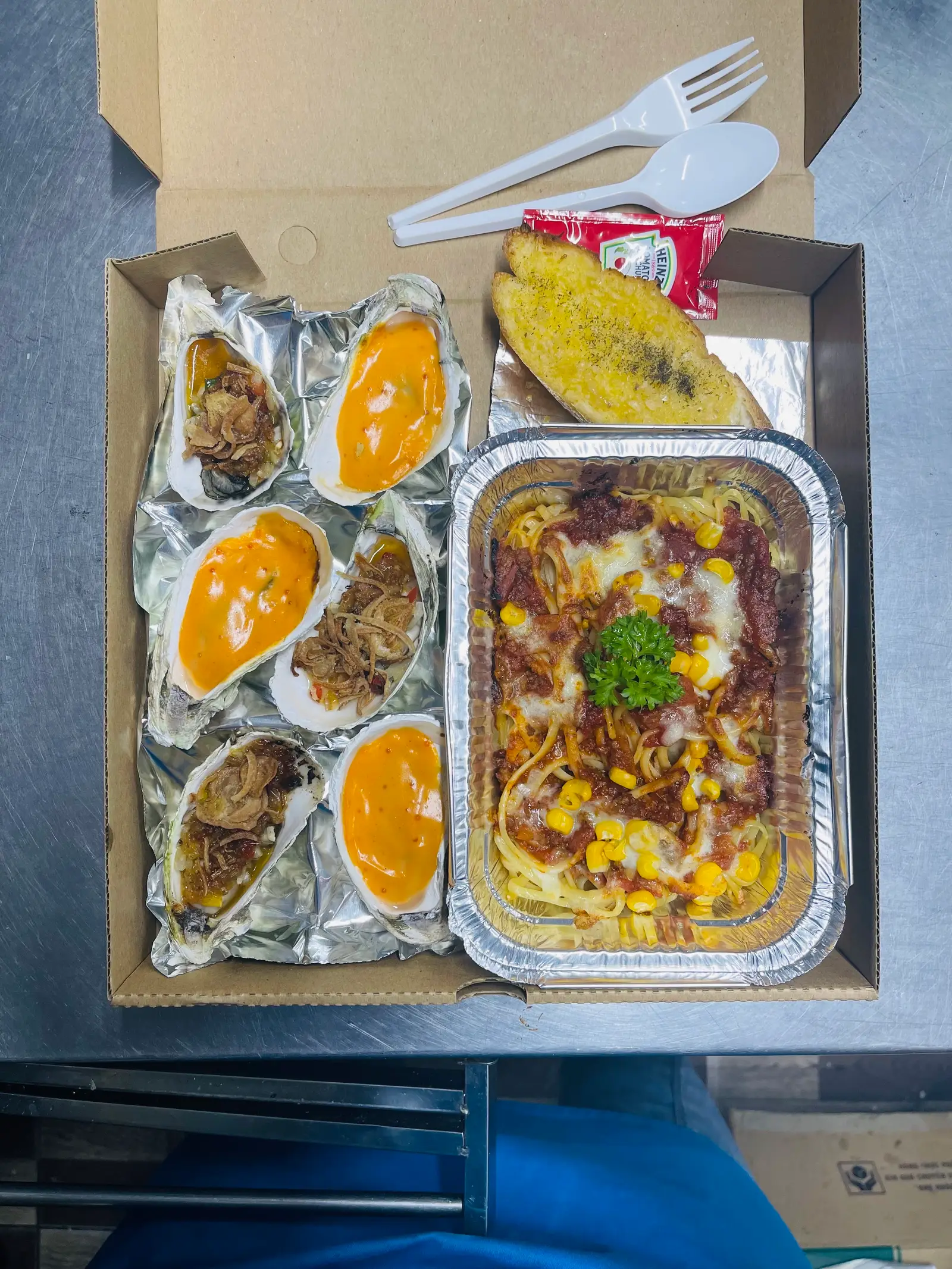Hình ảnh Combo 6 Con Hàu Nướng và Mì Ý