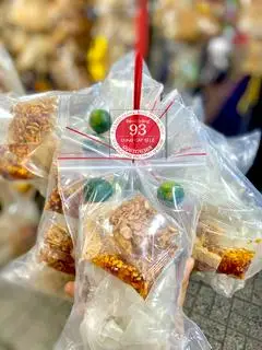 Hình ảnh Bánh Trộn Sate Tỏi
