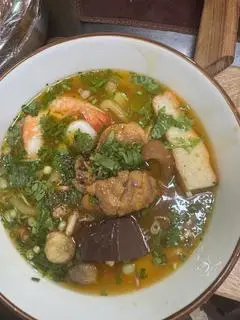 Hình ảnh Bánh canh cua giò heo