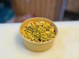 Hình ảnh Cơm gà phủ sốt phomai