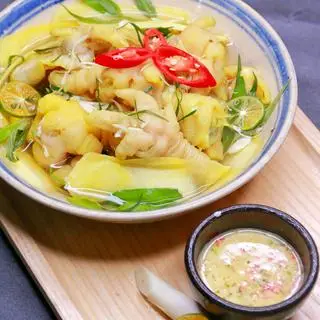 Hình ảnh Chân gà sả tắc rút xương 