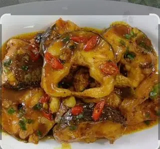 Hình ảnh cơm tấm cá lóc kho tiêu 